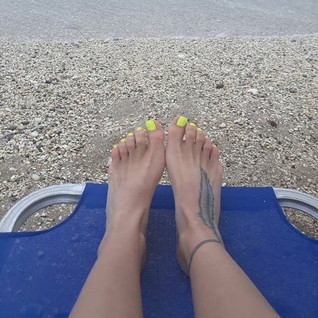 Footqueen
 #81969047