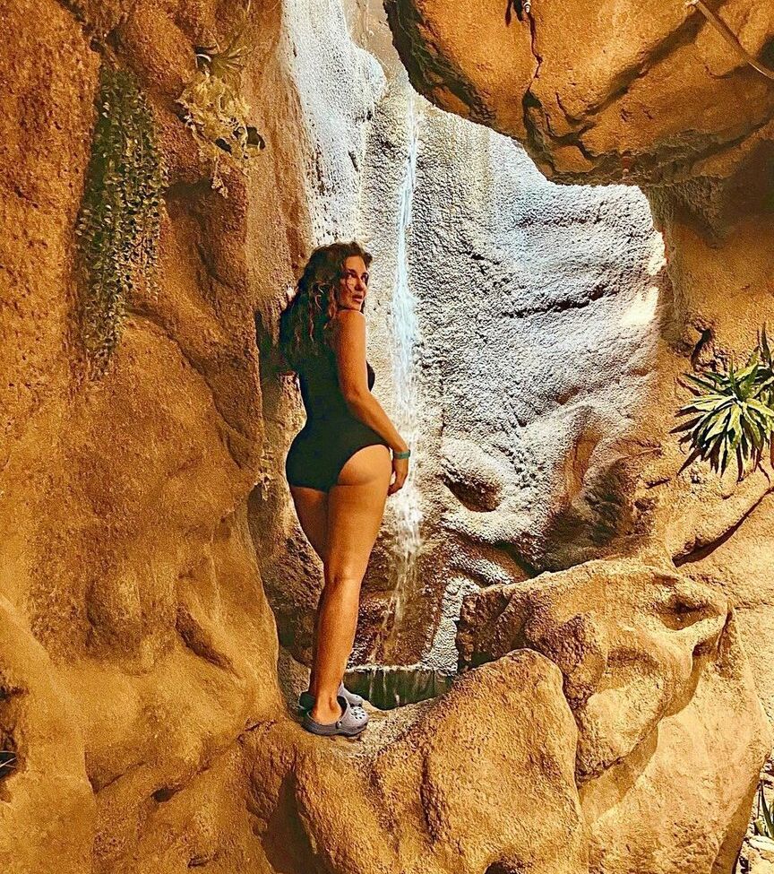 Juliana Harkavy nude #108097247