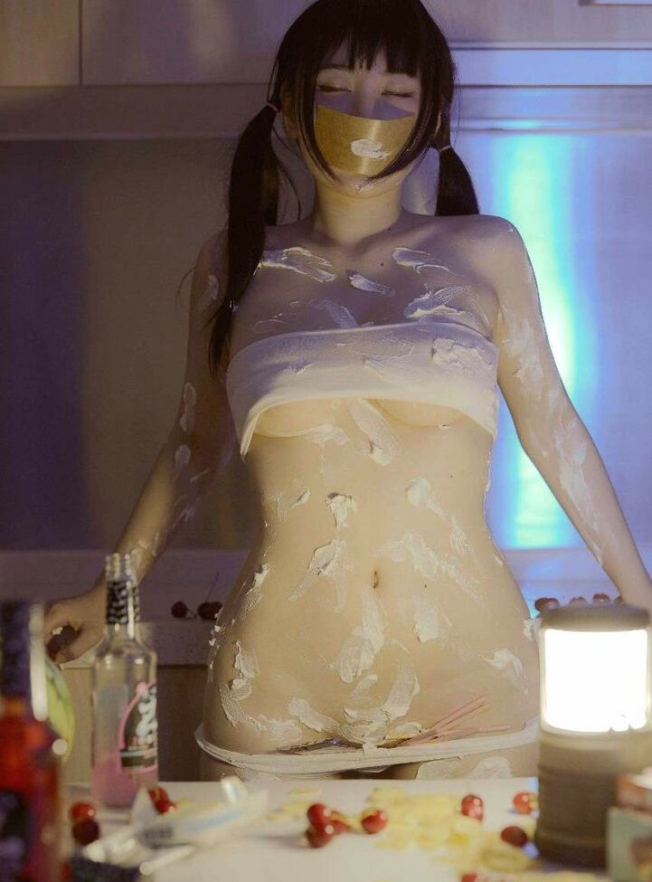 Shinkojima desnuda #108121710