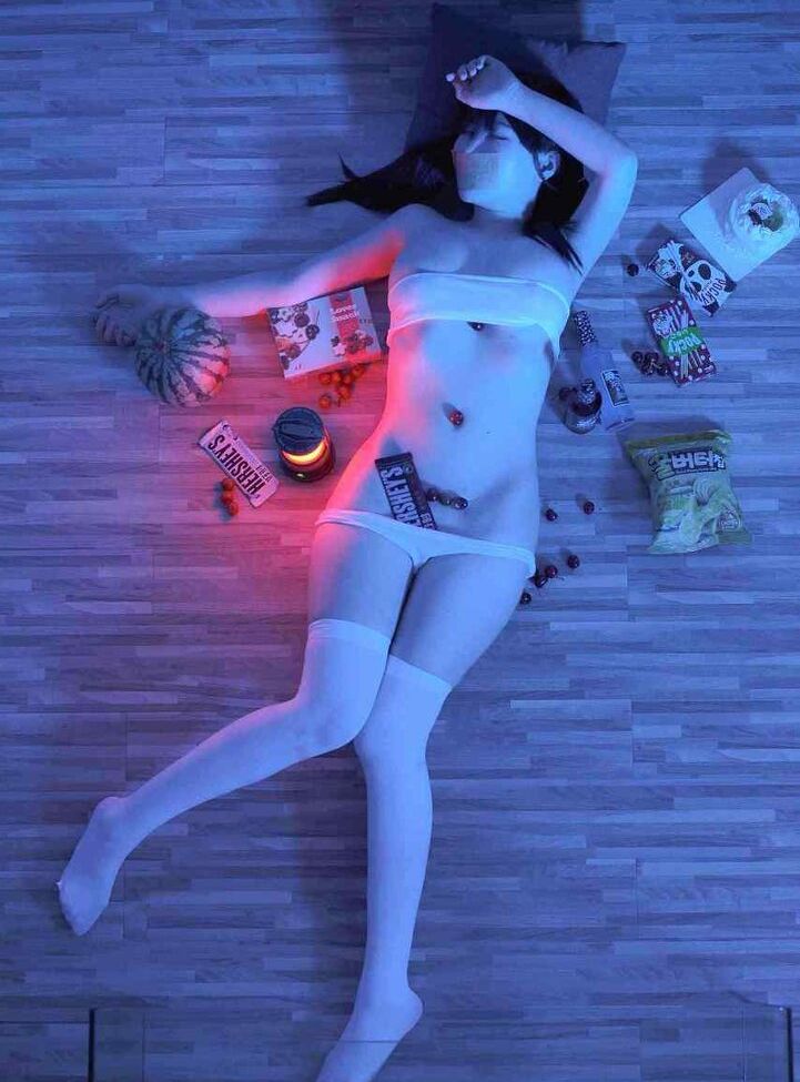 Shinkojima desnuda #108121711