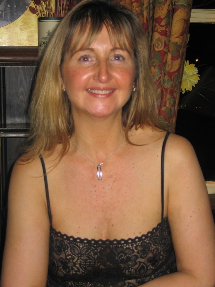 Milfs glorioso milfs
 #82077687