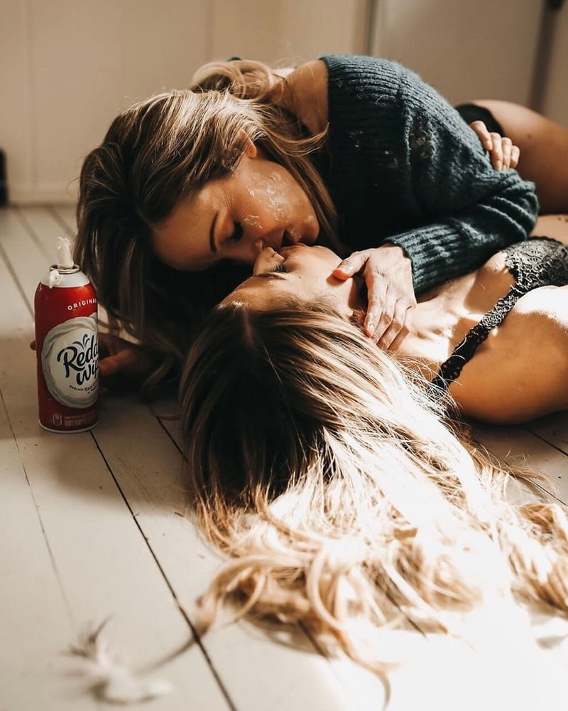 ¡Besos de chica! 3
 #88561369