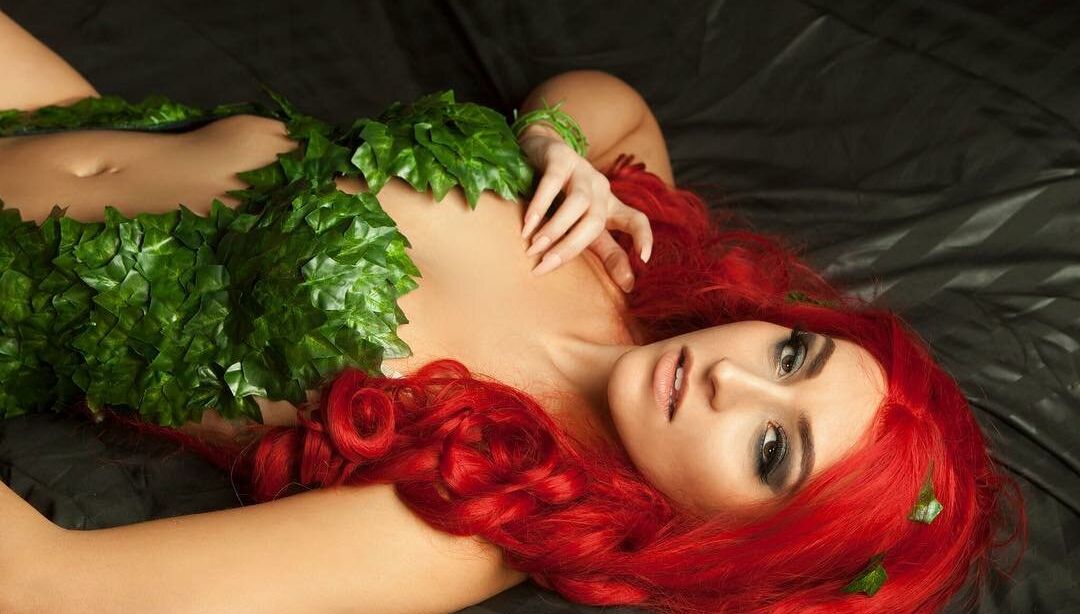 Arty Fakes desnuda #108263274