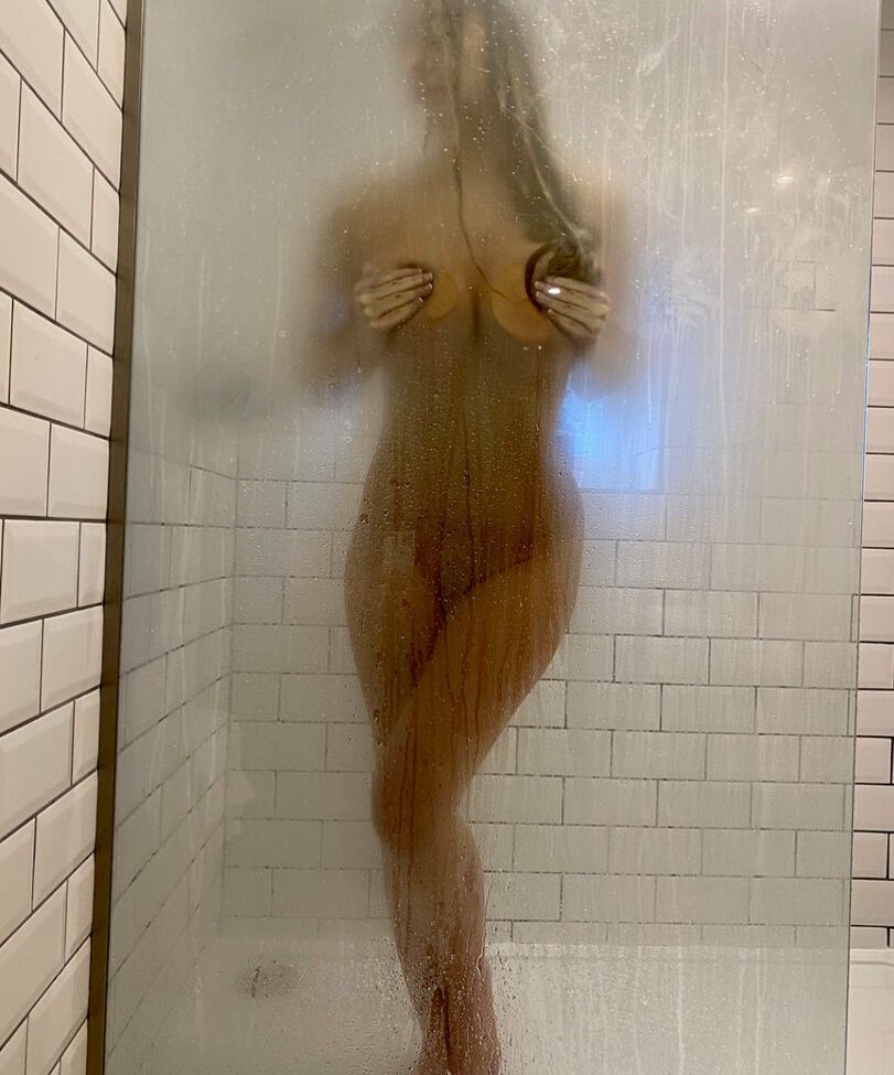 Arty Fakes desnuda #108263392