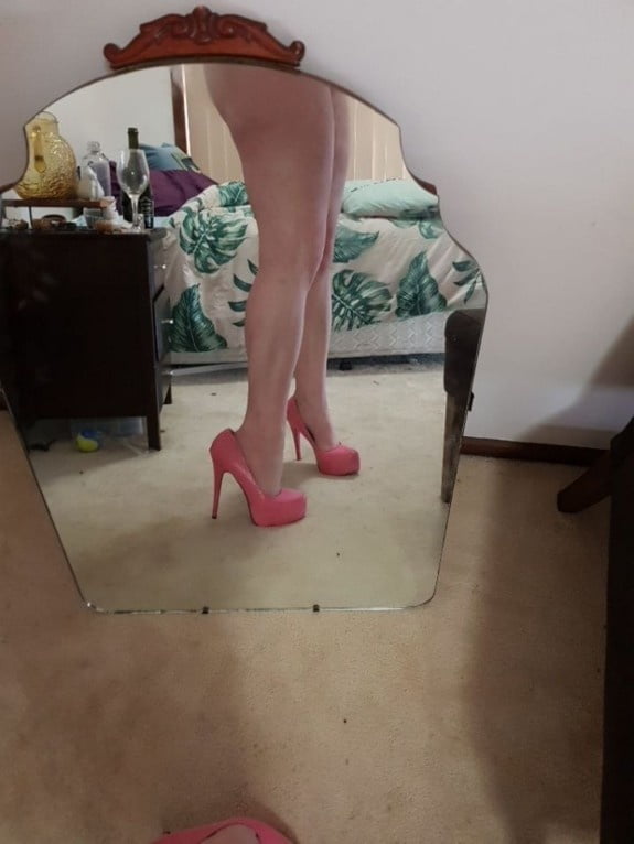 私のような間抜けな女は
 #95252942