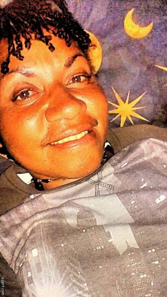 Selfie extendiendo el coño delicioso
 #94181212