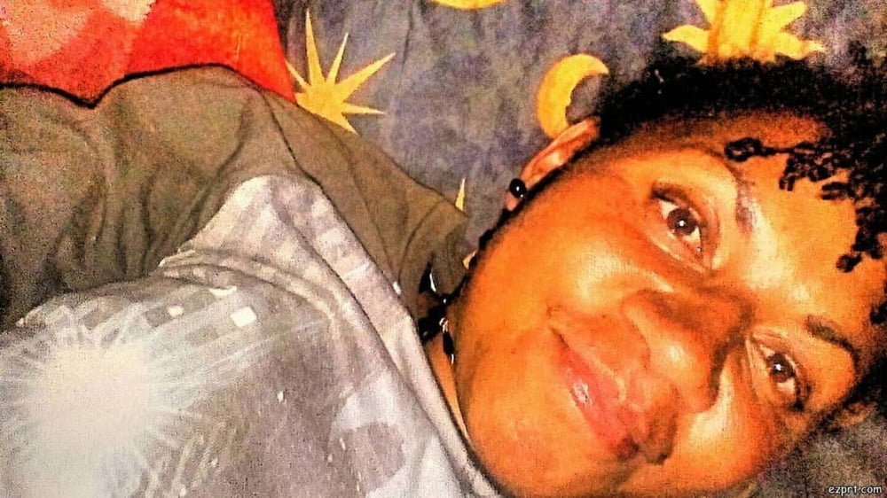 Selfie extendiendo el coño delicioso
 #94181217