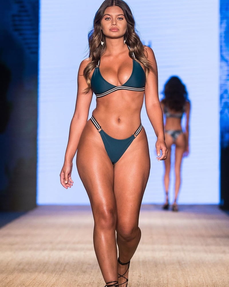 Sofia jamora - curvy babe - fashion model - big tits & ass
 #81059415