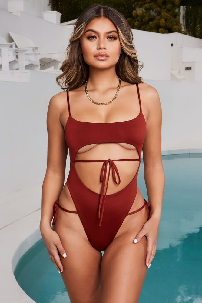 Sofia Jamora - Curvy Babe - Fashion Model - Big Tits &amp; Ass #81059617