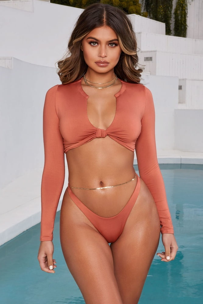 Sofia Jamora - Curvy Babe - Fashion Model - Big Tits &amp; Ass #81059674
