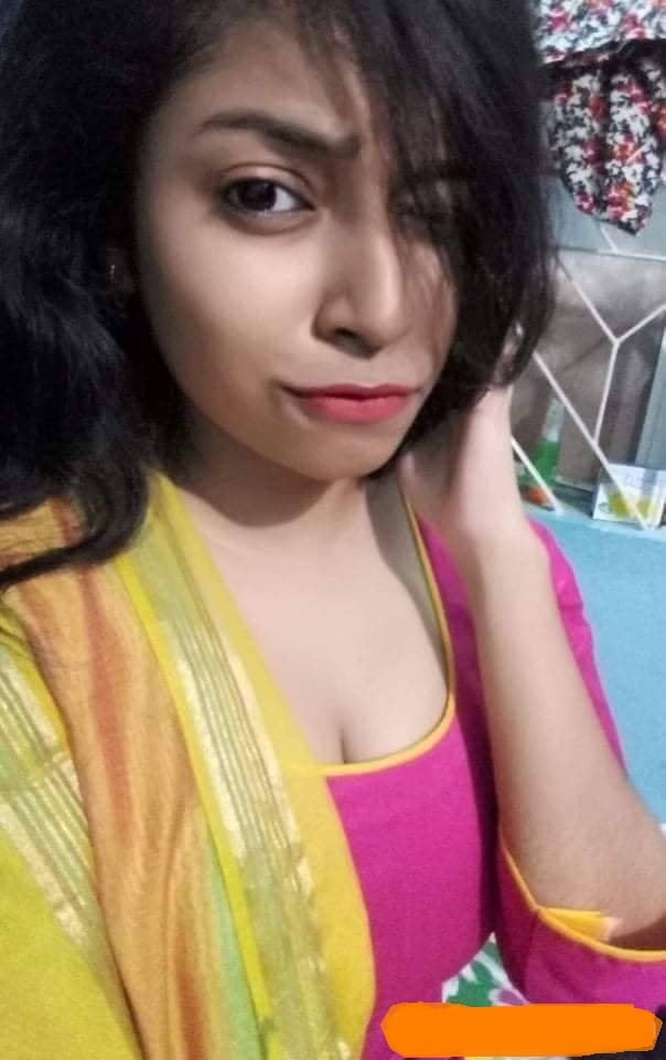 Niedlich große Titten indische Mädchen nackt
 #95756325