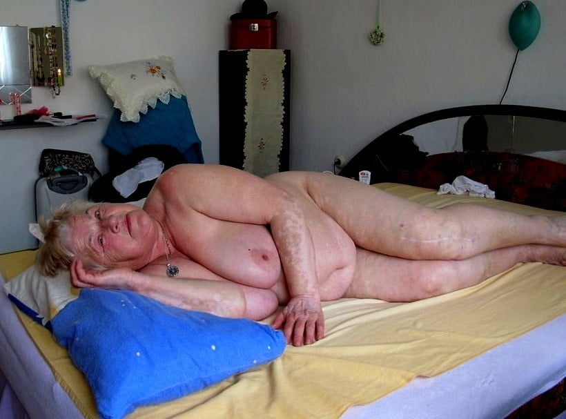 熟女とおばさん 0235
 #106441774