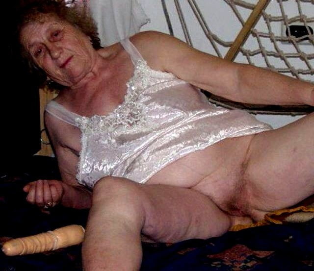 熟女とおばさん 0235
 #106441794