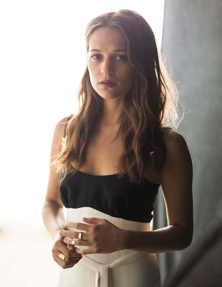 Alicia vikander
 #96437605