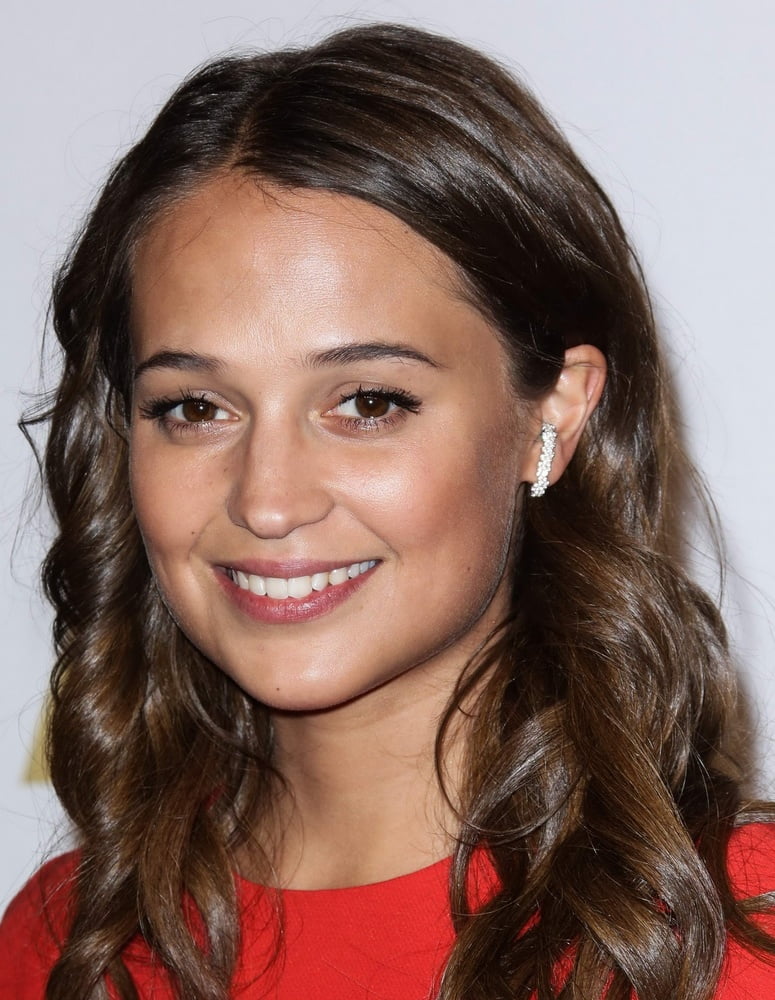 Alicia Vikander #96437611