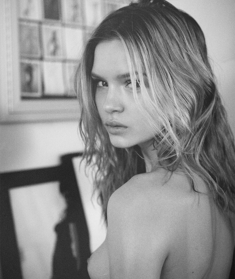 Josephine Skriver nue #108398901