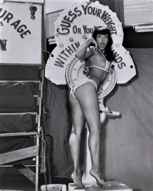 Bettie page
 #96456498