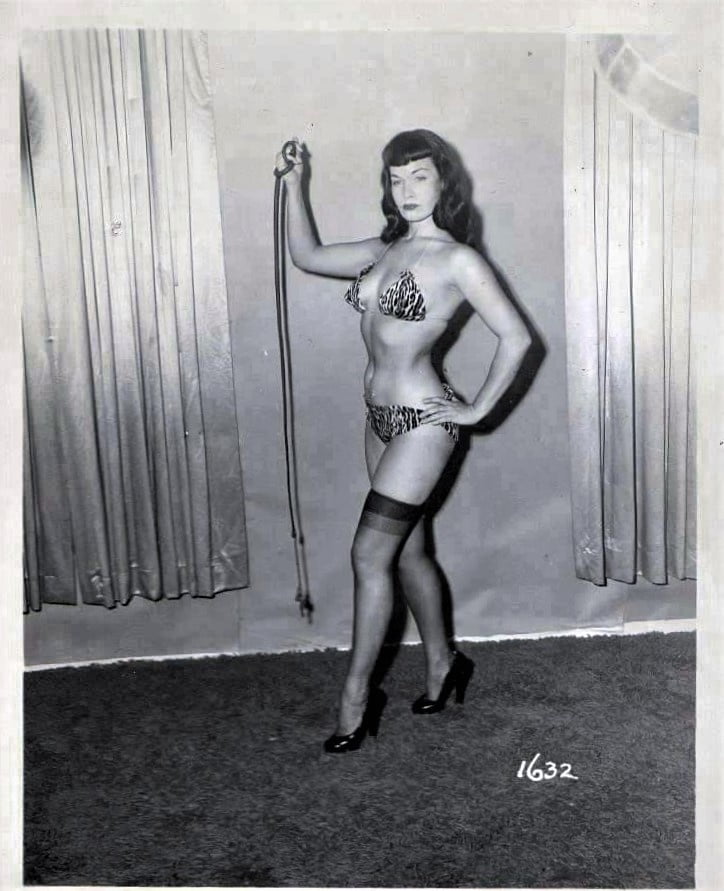 Bettie page
 #96458315