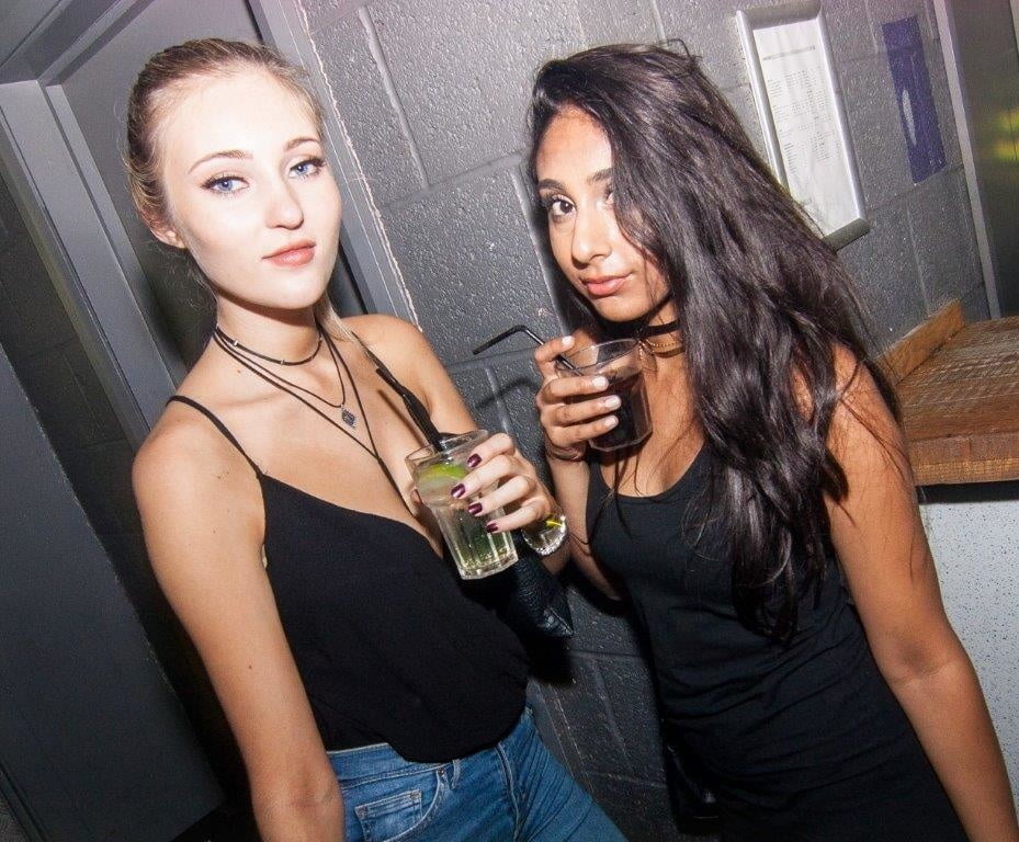 Which one and how 64 #89384328