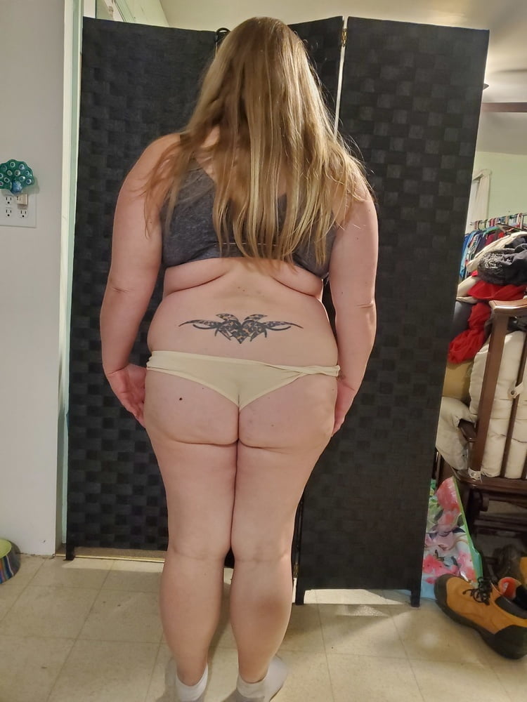 gorgeous bbw does a strip #105820875