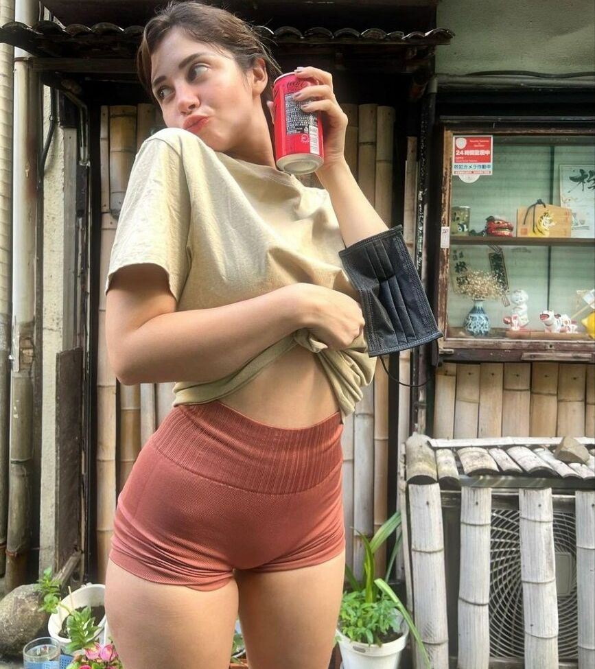 Icata nude #108279397