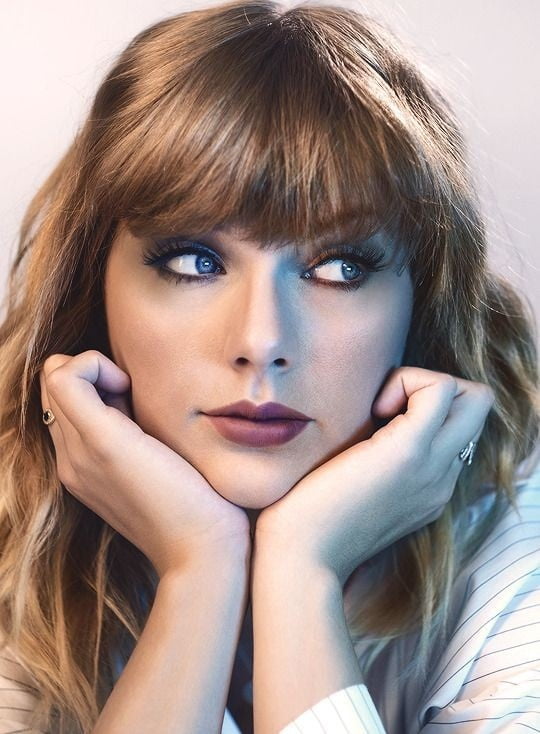 Sexy icon taylor swift
 #96532403
