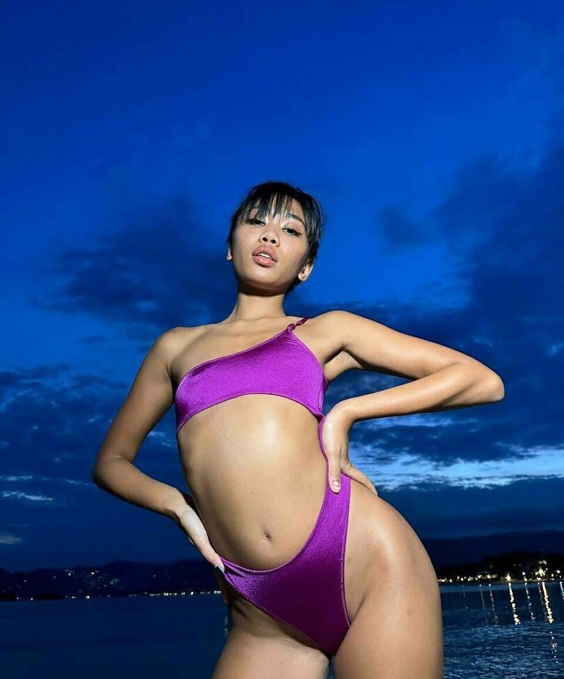 Sheiziss nude #108878093