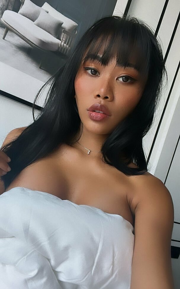 Sheiziss nude #108878103