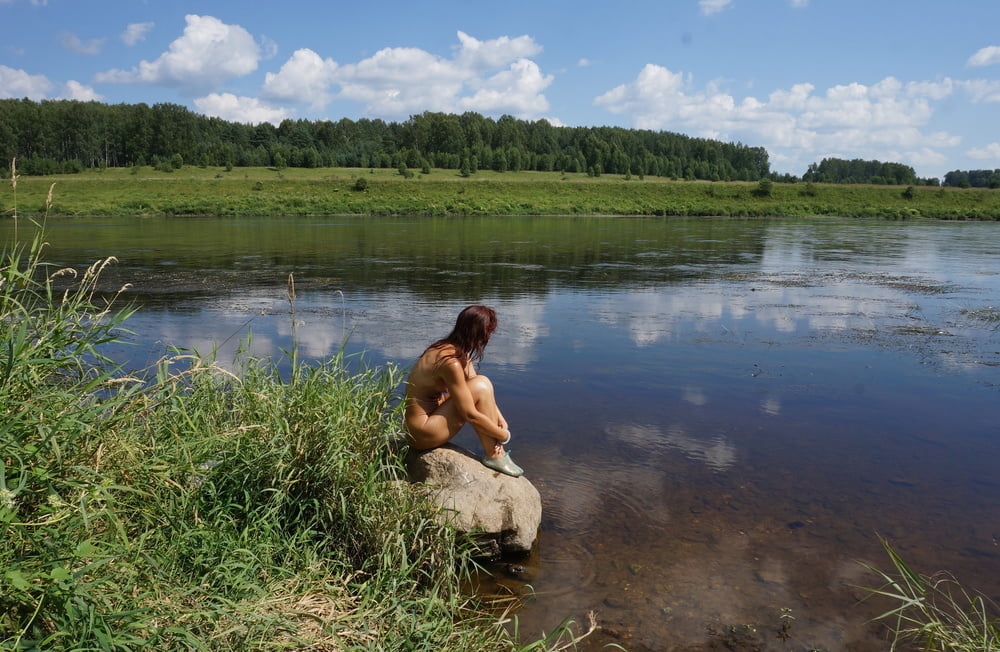 Boulder in Volga-river #90203001