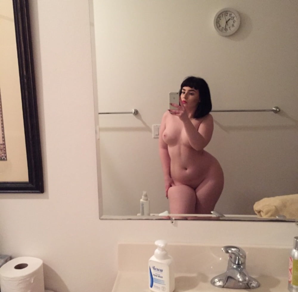 Toutes les tailles, toutes les sexy - curvy selfies
 #82204022