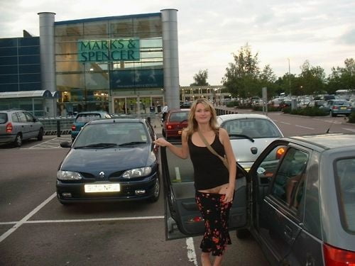 Hotwives flasshing in places #80463021