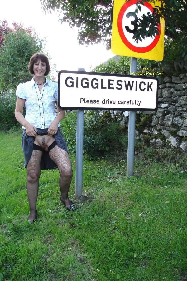 Hotwives flasshing in places #80463112