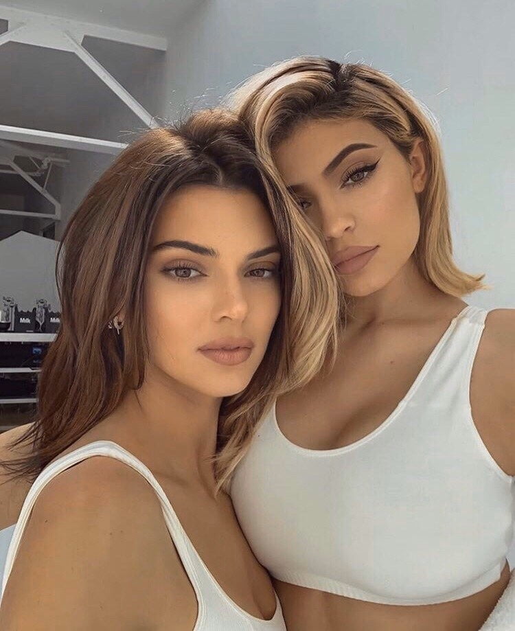 Kylie and kendall
 #92813444