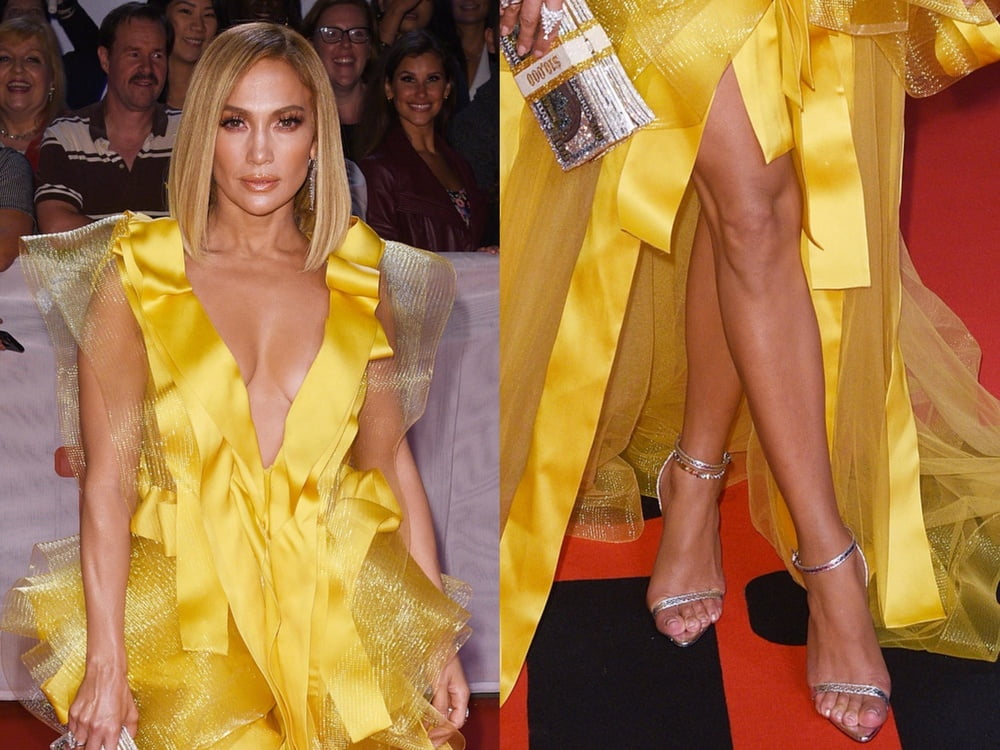 Jennifer Lopez sexy legs feet and highheels #102514348