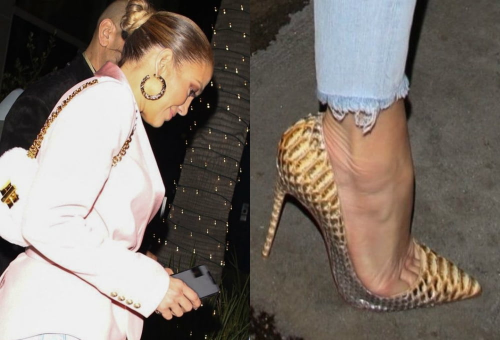 Jennifer Lopez sexy legs feet and highheels #102514463