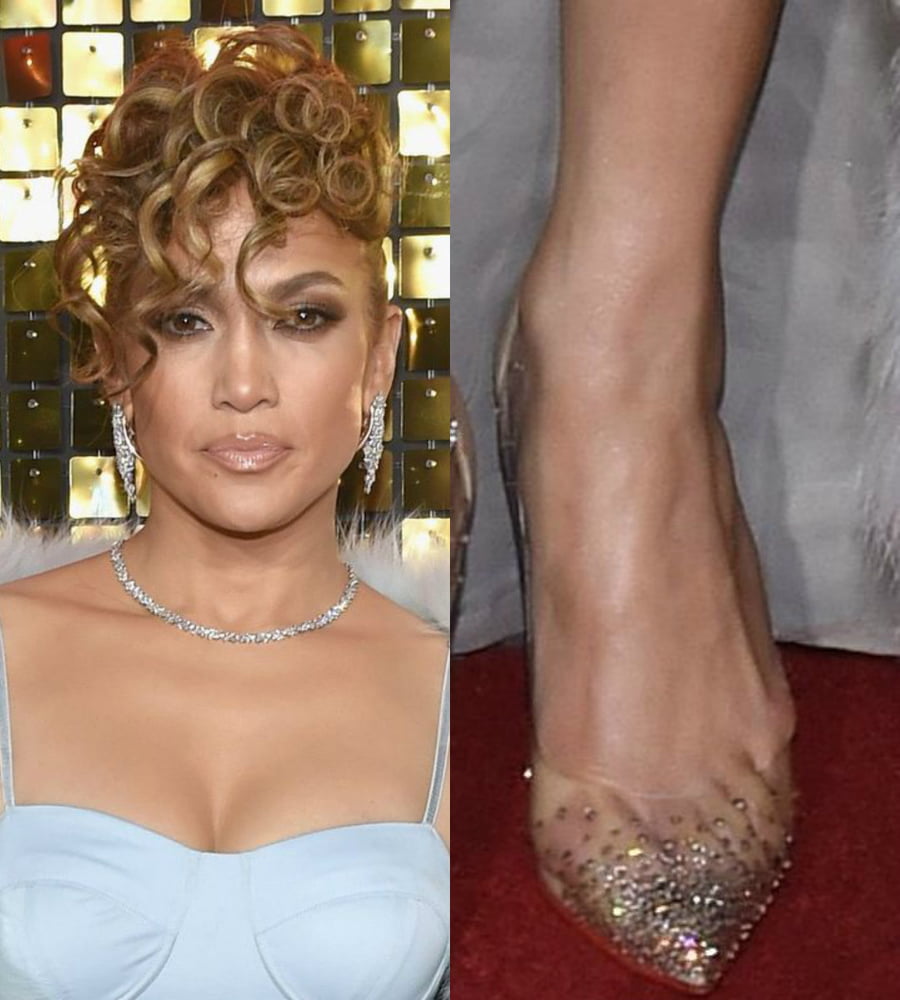 Jennifer Lopez sexy legs feet and highheels #102514522