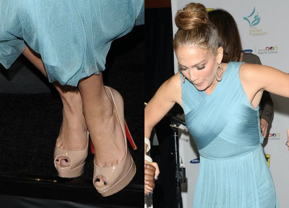 Jennifer Lopez sexy legs feet and highheels #102514736