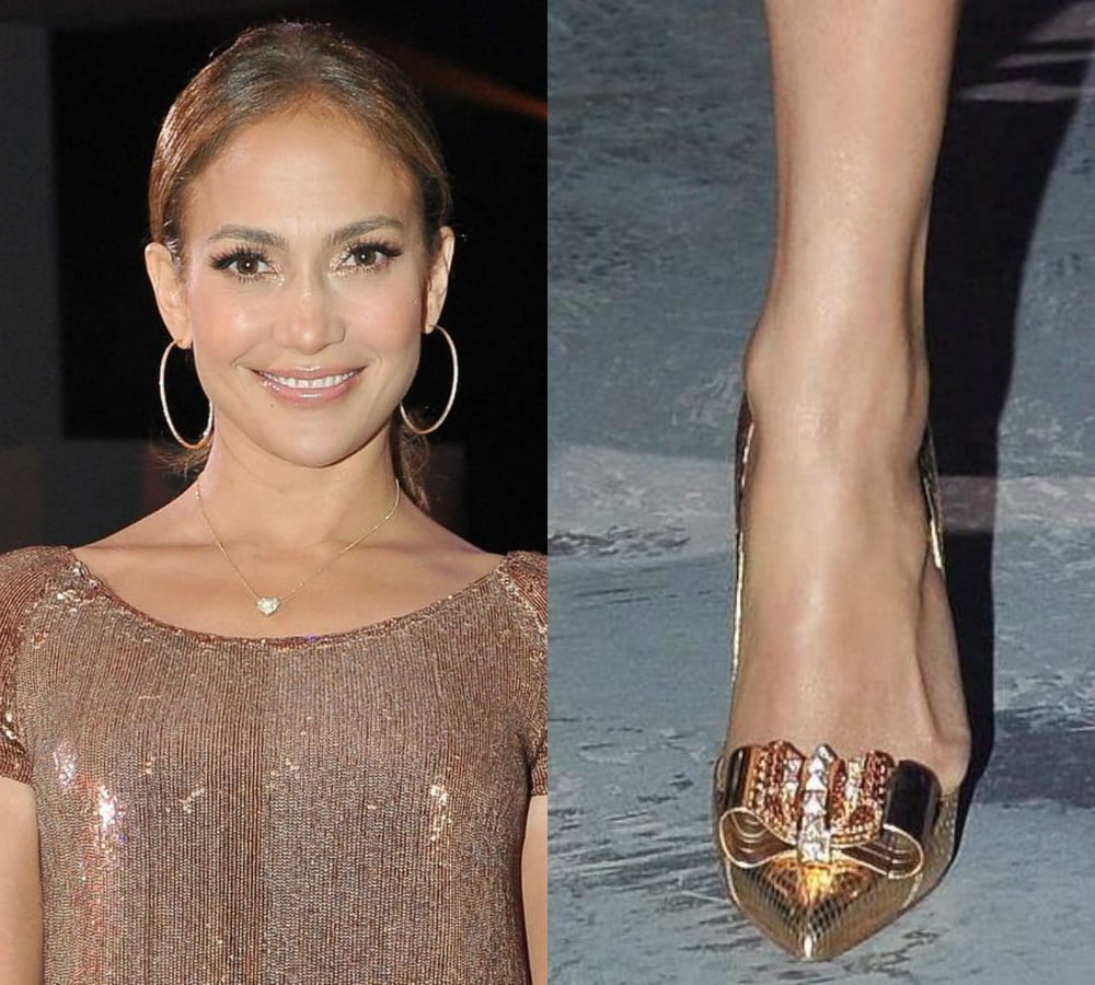 Jennifer Lopez sexy legs feet and highheels #102514819