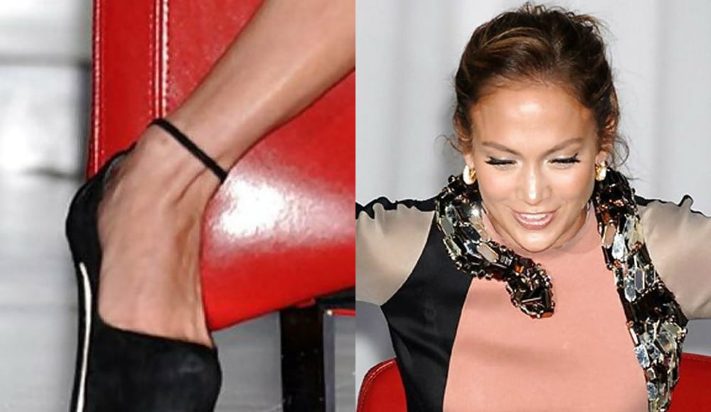 Jennifer Lopez sexy legs feet and highheels #102514979