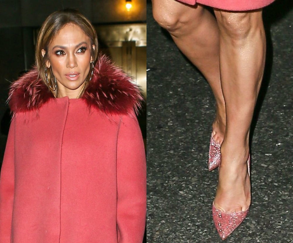 Jennifer Lopez sexy jambes pieds et talons hauts
 #102515005