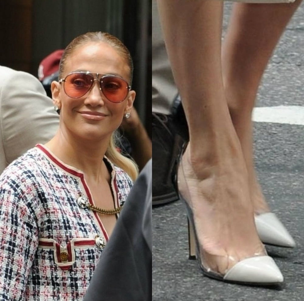 Jennifer Lopez sexy legs feet and highheels #102515157