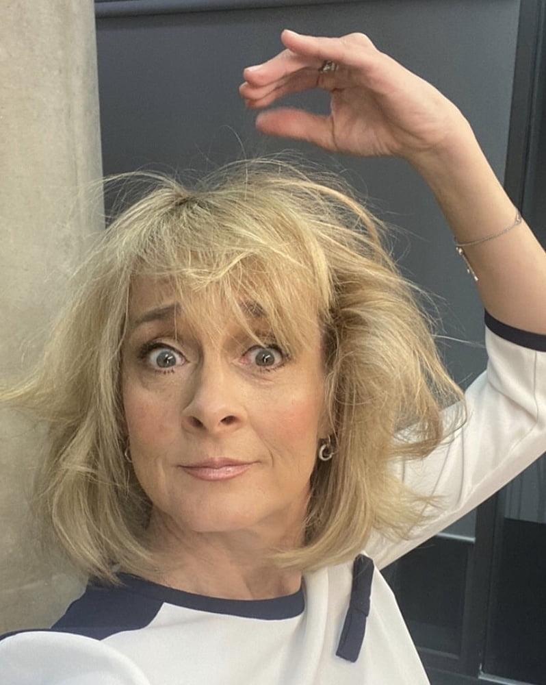 Todays Wank Target..Louise Minchin Loves To Watch Us Wank #97158003