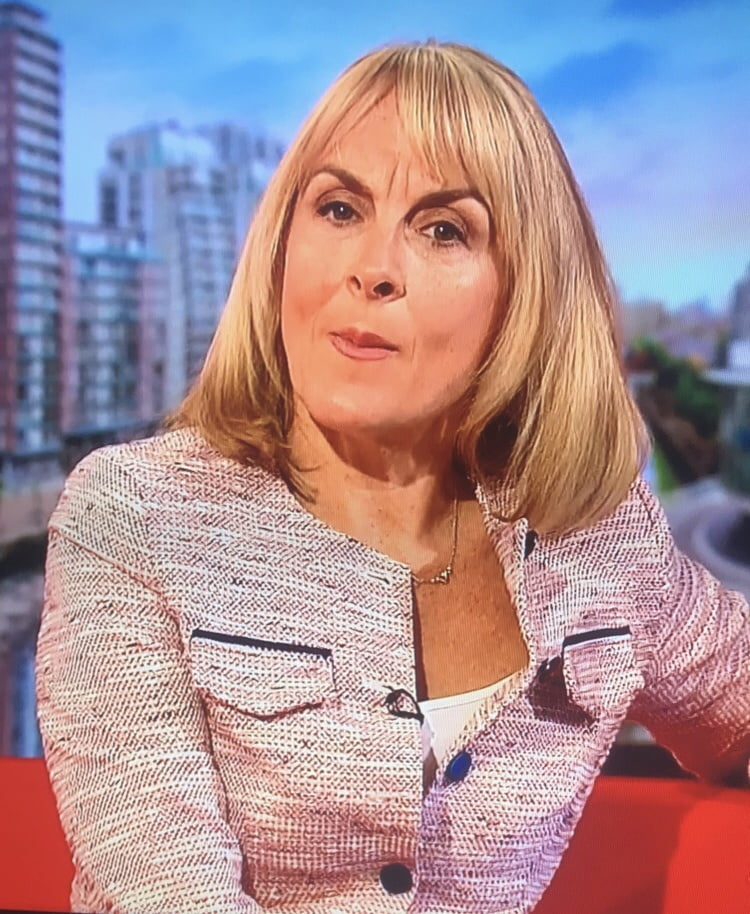 Todays Wank Target..Louise Minchin Loves To Watch Us Wank #97158023