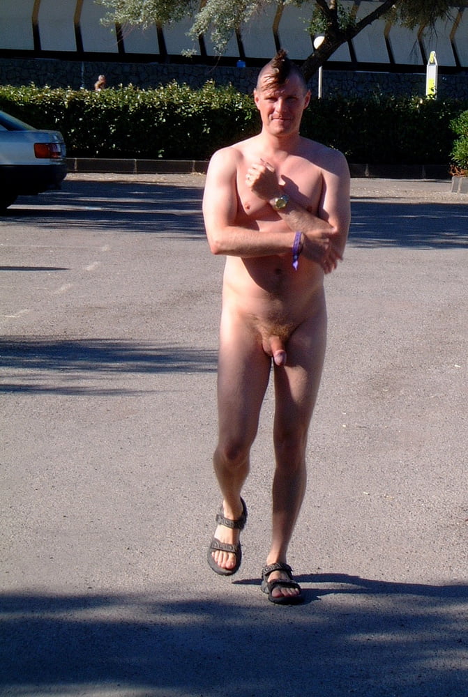 5. Kanadische Nudisten
 #90736308