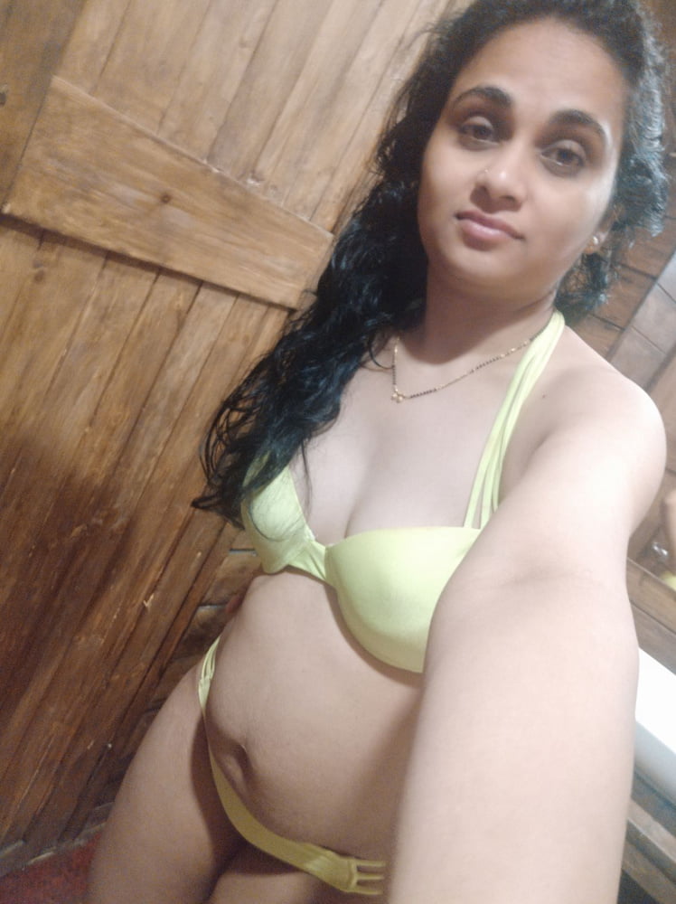 セクシーなインドのリトゥ
 #104317112