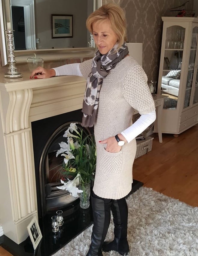 Milfs & gilfs con botas no.28
 #103012657