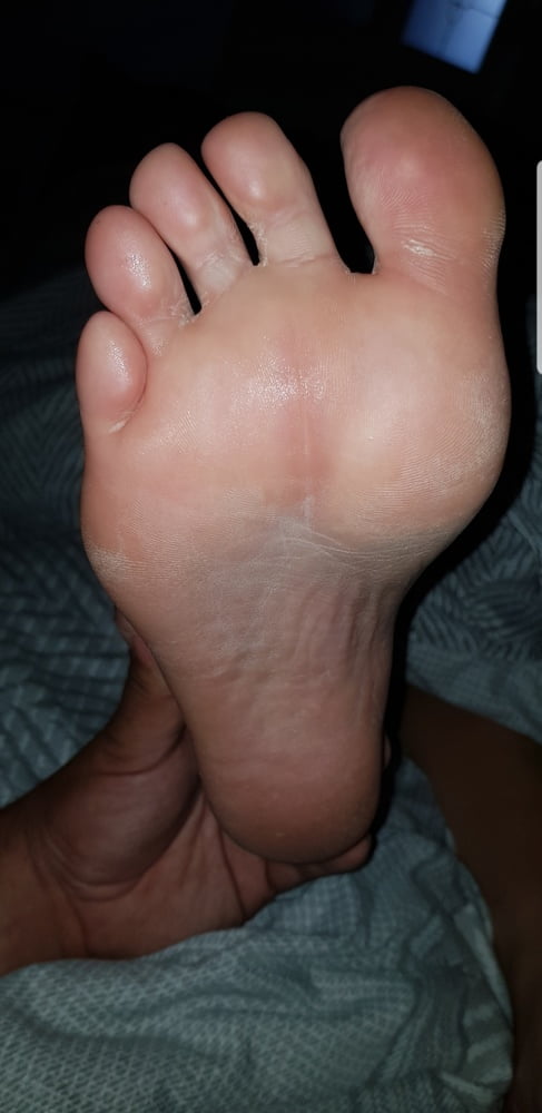 Gf feet #80195072