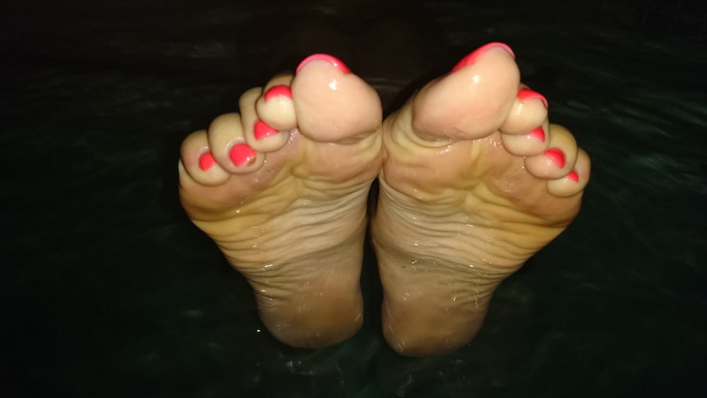 Best Of Feet, Toes &amp; Wrinkled Soles - Foot Fetish Pics #100234467