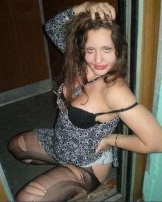 ビンボー人とヤリマン
 #94564217