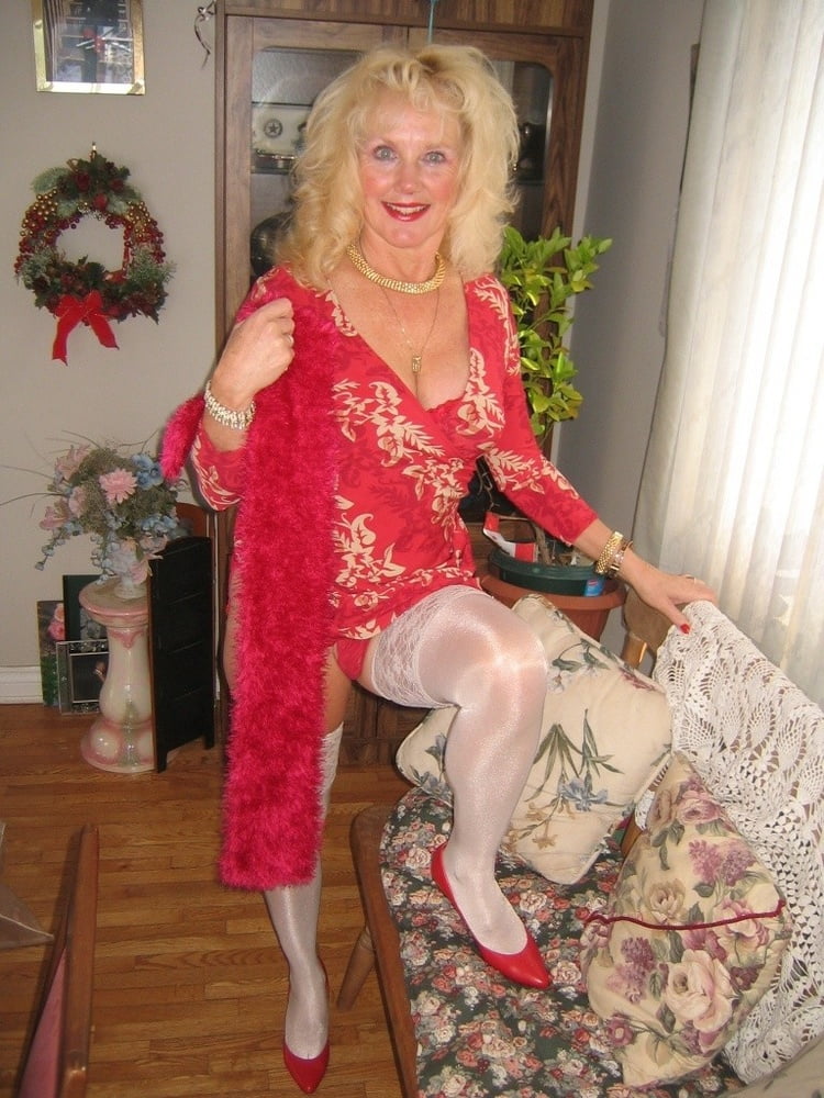 ビンボー人とヤリマン
 #94564412